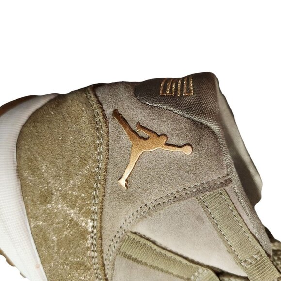 NIKE AIR JORDAN 11 RETRO NEUTRAL OLIVE-STOUT 2018 AR0715-200 WMNS SZ 8.5 - Picture 16 of 16